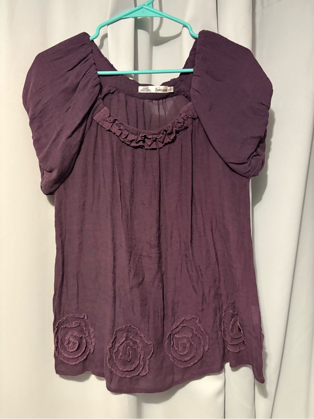 Solitaire Plum Puff-Sleeve Rosette Blouse 35%Silk